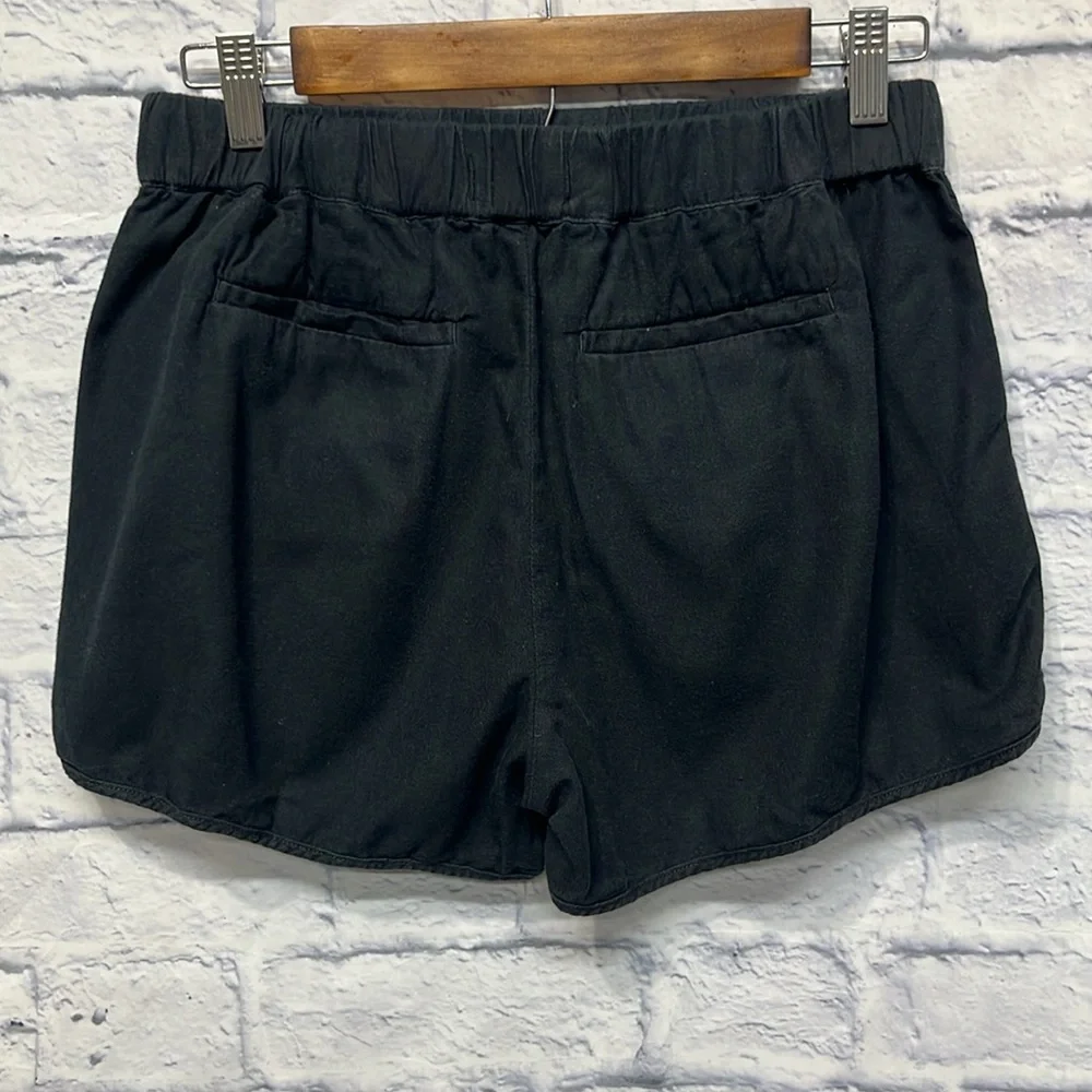 Madewell Black Athletic Shorts Lightweight Performance - Picture 3 of 4